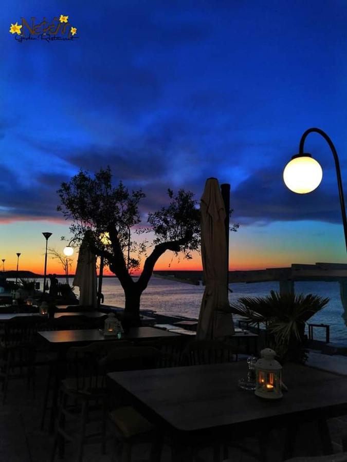 Nefeli Seaside Apartments โปไลโครโน ภายนอก รูปภาพ