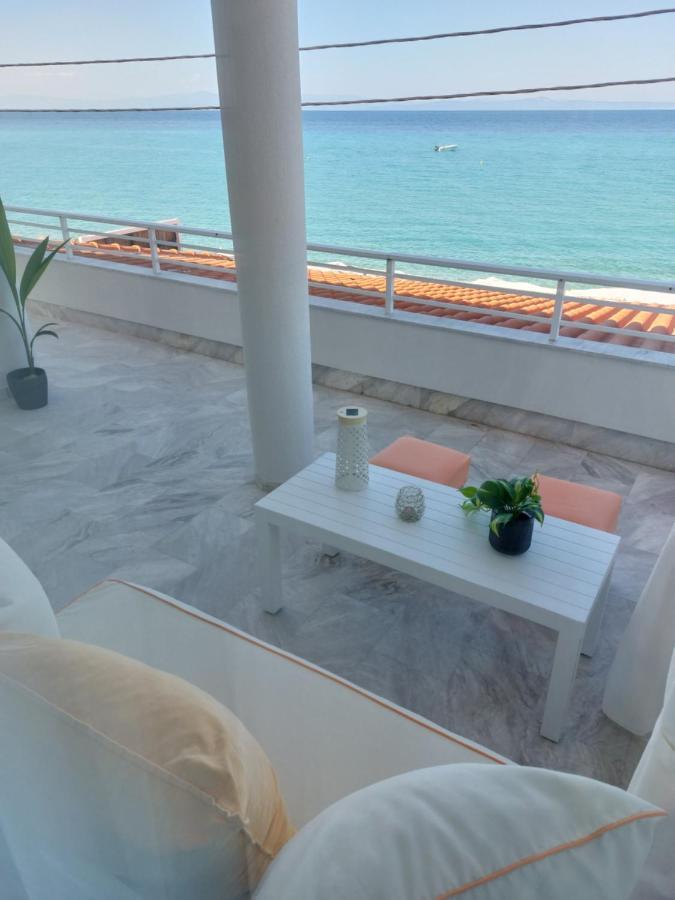 Nefeli Seaside Apartments โปไลโครโน ภายนอก รูปภาพ