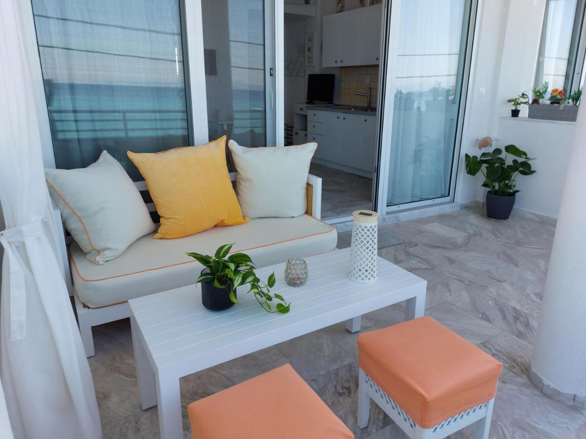 Nefeli Seaside Apartments โปไลโครโน ภายนอก รูปภาพ