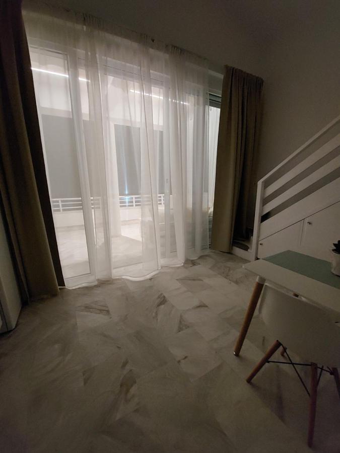 Nefeli Seaside Apartments โปไลโครโน ภายนอก รูปภาพ