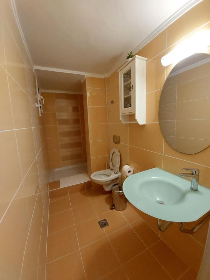 Nefeli Seaside Apartments โปไลโครโน ภายนอก รูปภาพ