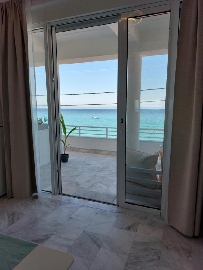 Nefeli Seaside Apartments โปไลโครโน ภายนอก รูปภาพ
